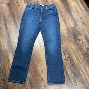 Levi’s Women’s Classic Straight Dark Wash 10 30x30